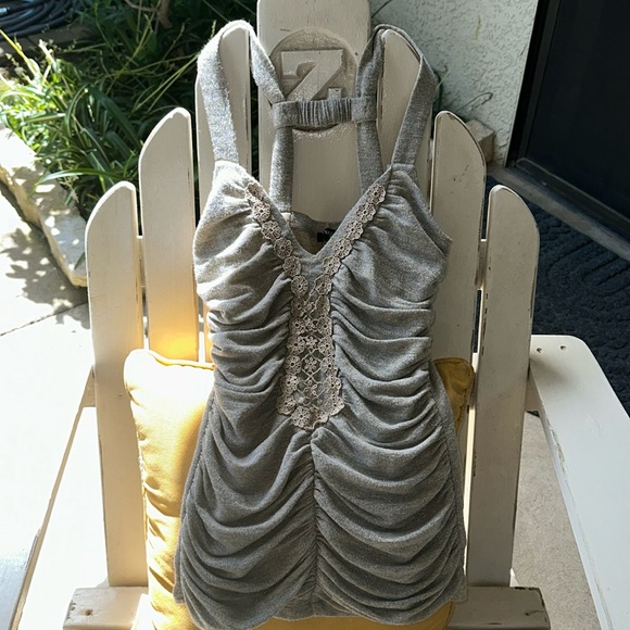 XOXO Ruched Top - Picture 7 of 11